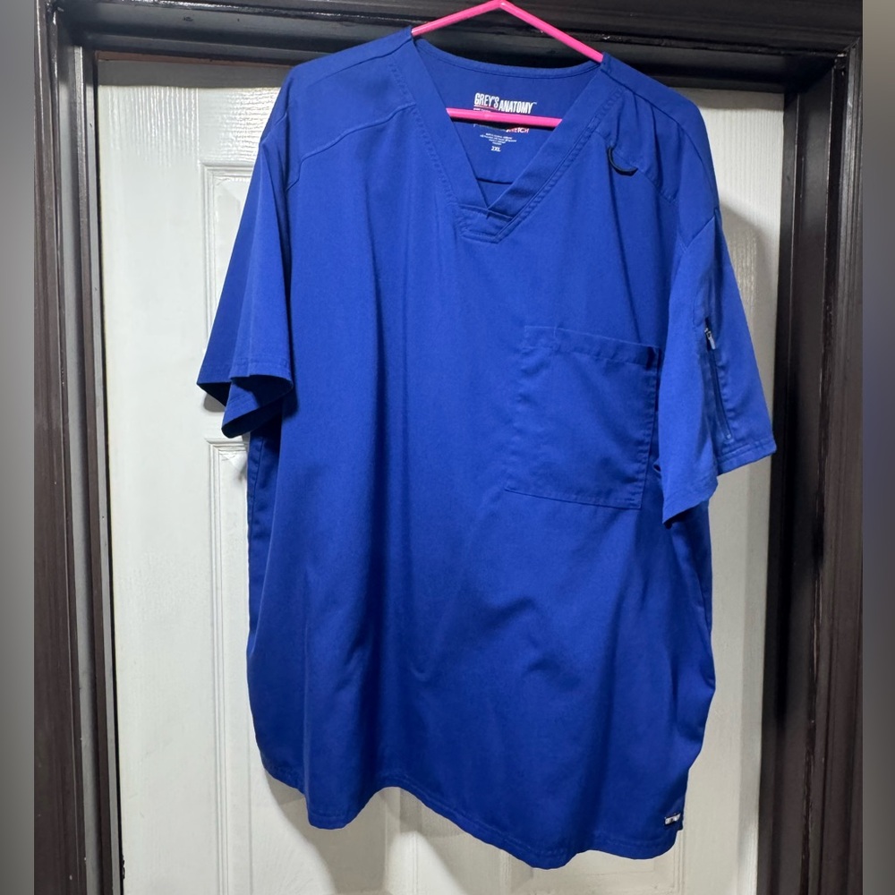 Men’s Scrub Top